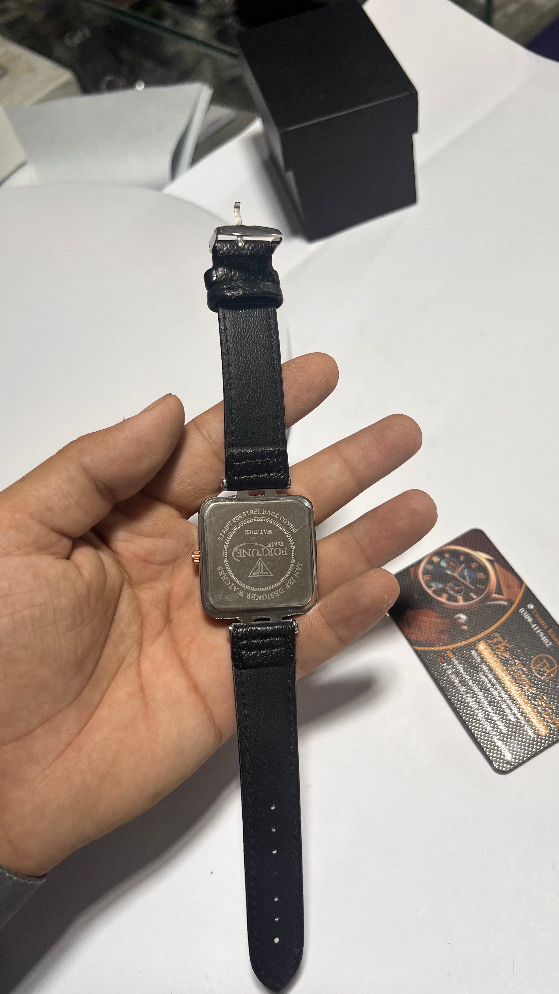 Premium Leather Strap Watch for Men – Elegant & Timeless Style | Time Hub