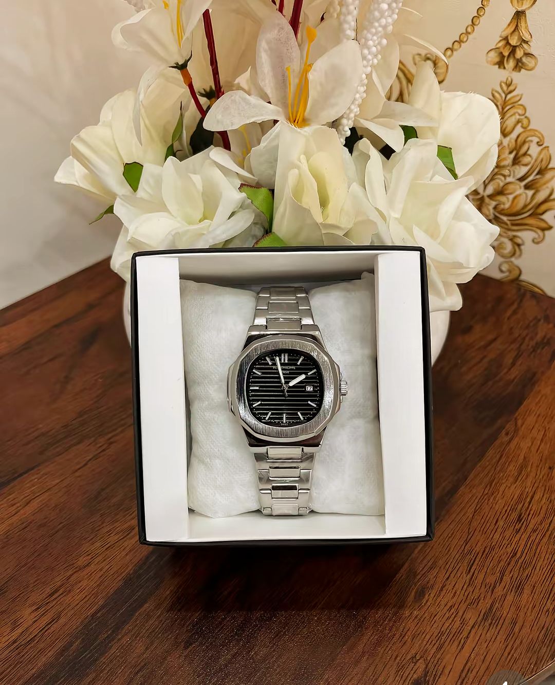 Elegant Patek Philippe Nautilus Stainless Steel Watch
